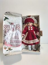 POUPEE VINTAGE PORCELAINE /