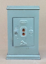 Ancien jouet tirelire COFFRE FORT JEP & lion PEUGEOT métal old toy moneybox