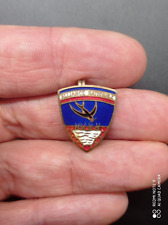 Insigne militaire , politique