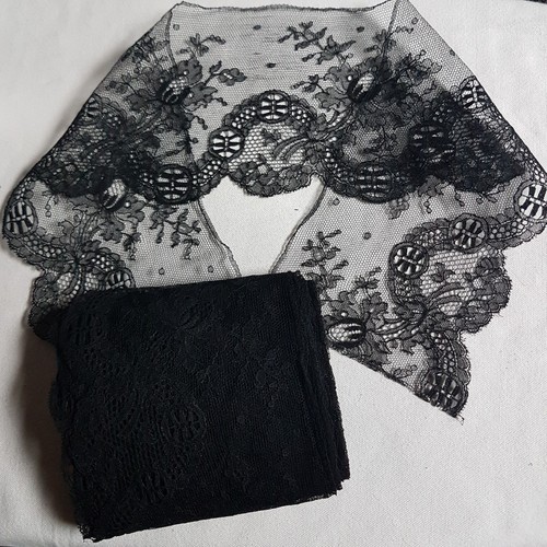 Dentelle noir ancienne - ancienne, 7m