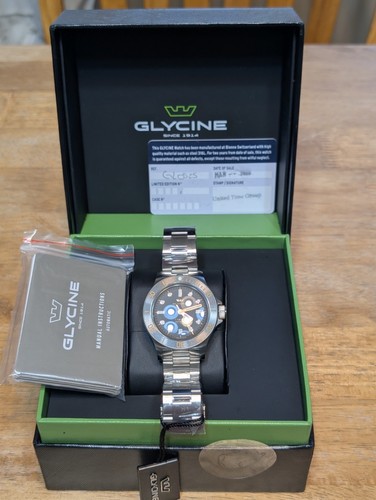 Glycine men combat sub - glycine, men's