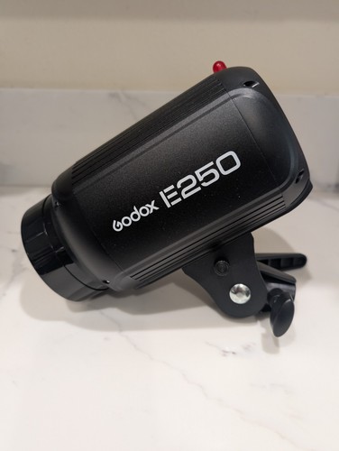 Godox e250 strobe flash - strobe,