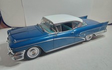 SUNSTAR 1/18 BUICK RIVIERA LIMITED 1958 MANQUE UNE POIGNEE SANS BOITE gé
