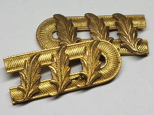 Rare paire insignes - rare,