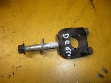 1 pontet de guidon  SUZUKI 650