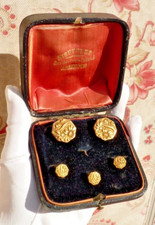 ANCIENS BOUTONS de COL et