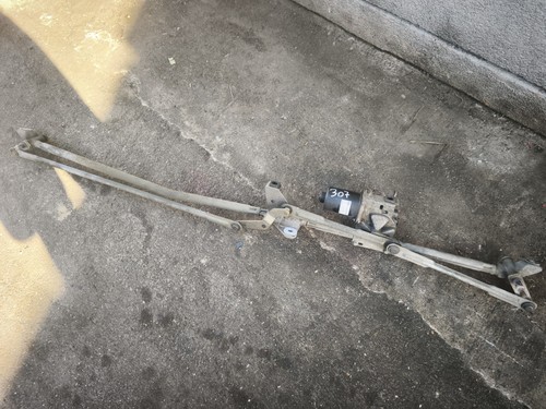 Moteur essuie glace avant - moteur,