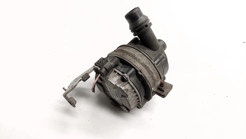 Mercedes benz pompe - mercedes-benz, À