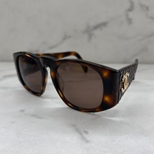 Lunettes de soleil Chanel