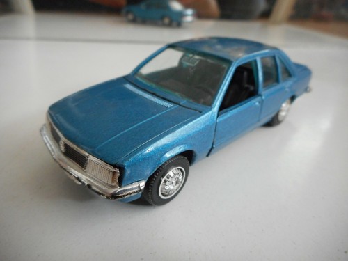 Gamme opel rekord bleu - en,