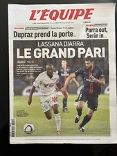 b)L'Equipe Journal 23/01/2018; Dupraz à la porte/ Poyet à la barre/ Perra out,