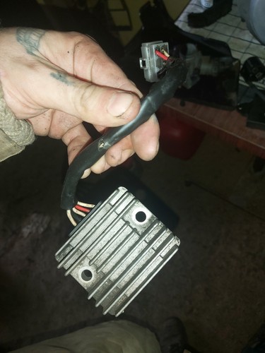 Regulateur tension yamaha - regulateur,