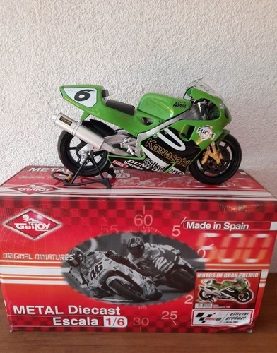 Miniature moto marque - 1/6,