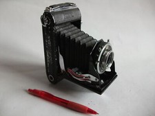 Photo Camera: KINAX I  IPL / som berthiot Paris flor 1:4.5 F=105