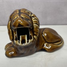 1 cendrier / ashtray en forme