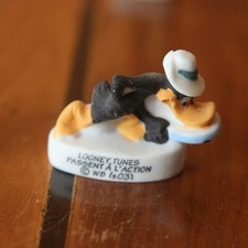 Ancienne feve WARNER BROS LOONEY TUNES PASSENT A L' ACTION DAFFY DUCK