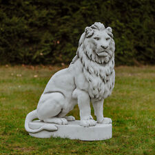 Lion sur socle droit statuette en pierre H.135 cm 115 x 50 cm 580 kg béton ré...