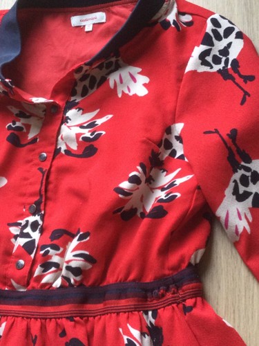Superbe robe manches - à,