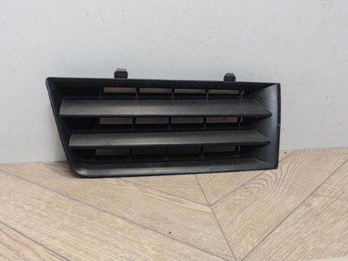 Grille calandre gauche - de,