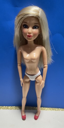 Nude liv doll with blonde - liv,