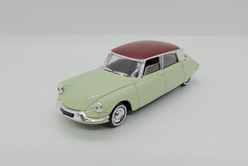 Gc2934 solido citroen ds - /, 19