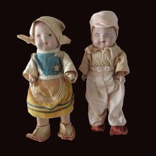 couple de bébé caractère en composition  . 21 cm . vêtements d'époque