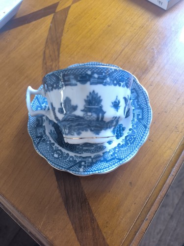 Tasse soucoupe à café - et,