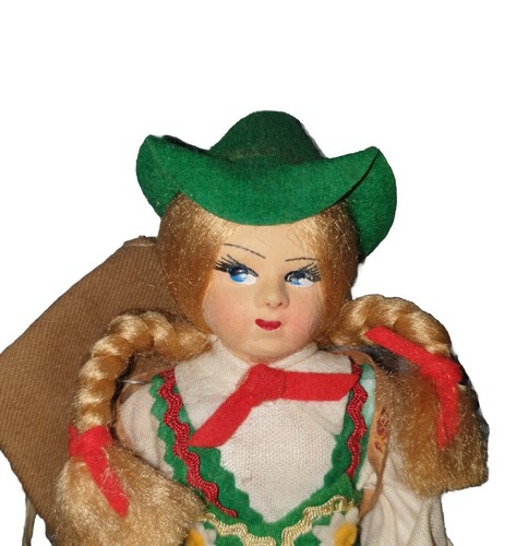 Poupée ancienne folklorique - poupÉe,