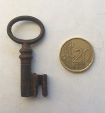 petite cle ancienne de meuble