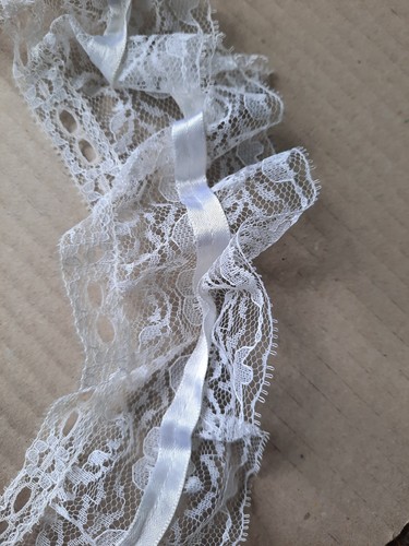 Dentelle ancienne fantaisi - ancienne,