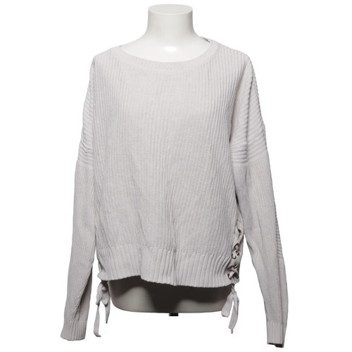 H m pull - by,