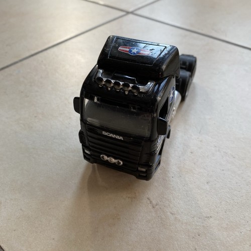 Voiture miniature maisto - voiture,