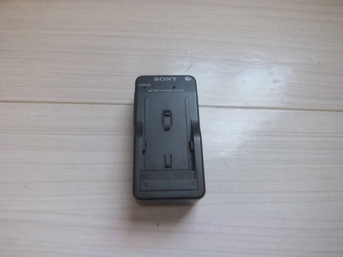 Chargeur batterie sony - chargeur,