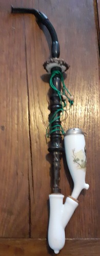 Ancienne grande pipe - grande, de
