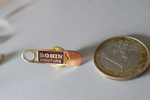 Tout petit pin broche - petit,