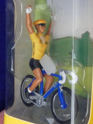 Rare top figurine - ++,
