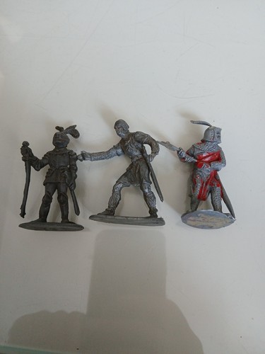 Chevaliers plastique - chevaliers, en