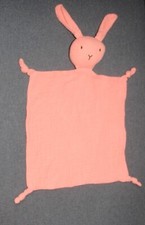 doudou plat lapin rose saumon