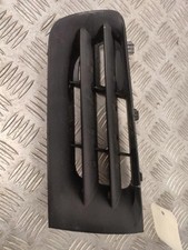 Grille de calandre gauche