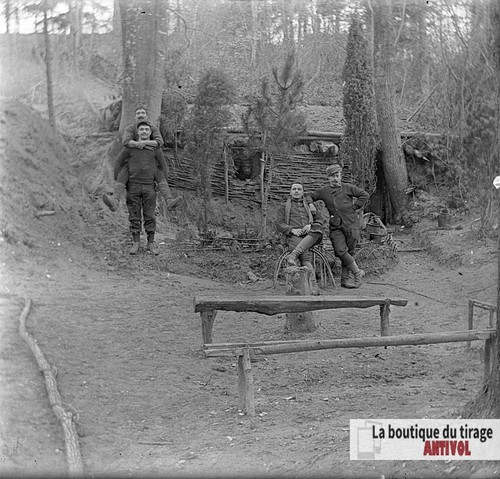 Abri première ligne - ,, guerre