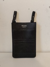 Pochette Prada pour homme à accrocher à la ceinture Très bon état Dimensions :