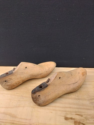 Paire anciens embauchoirs ou - embauchoirs,