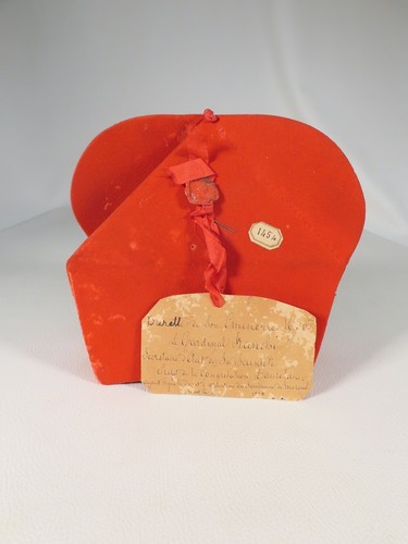 Ancienne barette cardinal - du,