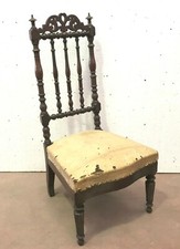 prie dieu en bois de palissandre barreau en bois tourné . XX siècle .