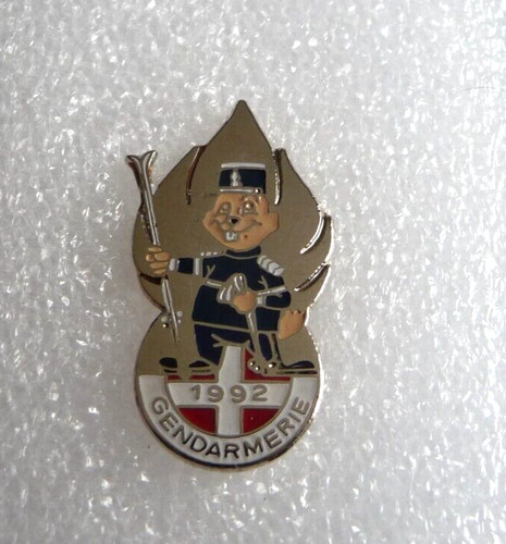 Insigne militaire pin - insigne, pin's