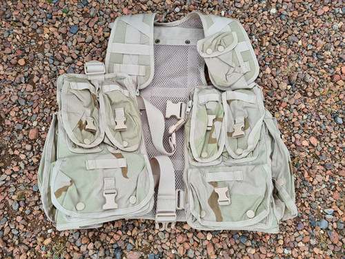 Gilet tactique neuf - , camouflée