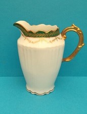Ancien pot a lait Porcelaine