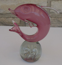 Dauphin presse papier en verre soufflé - haut 18 cms