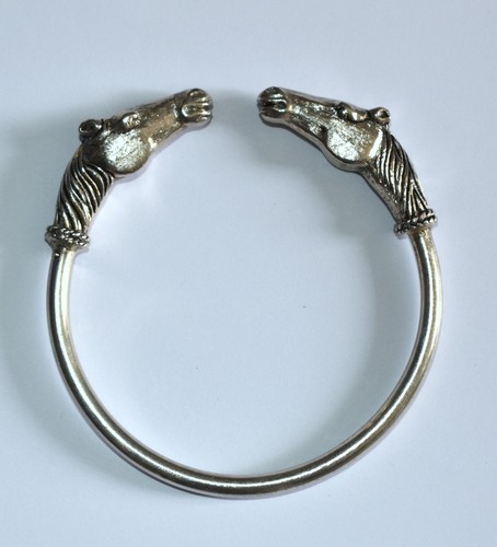Bracelet jonc ouvert tête - , de