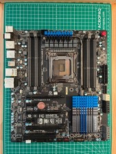 Carte mère E-ATX - Gigabyte